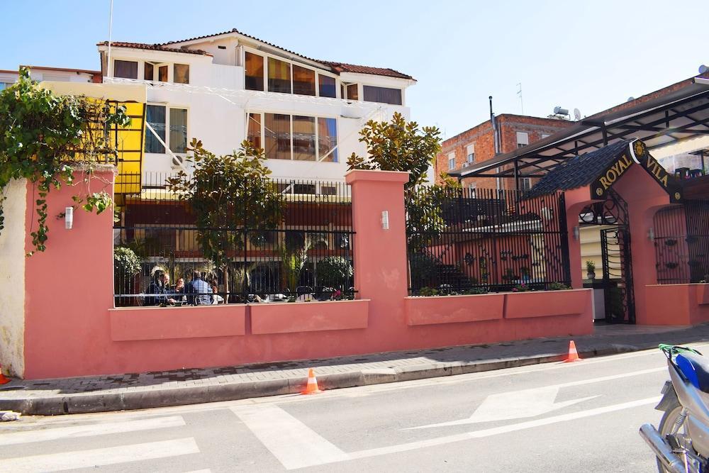 Royal Vila Hotel Tirana Esterno foto