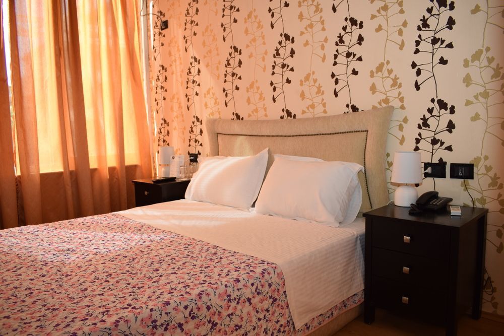 Royal Vila Hotel Tirana Esterno foto